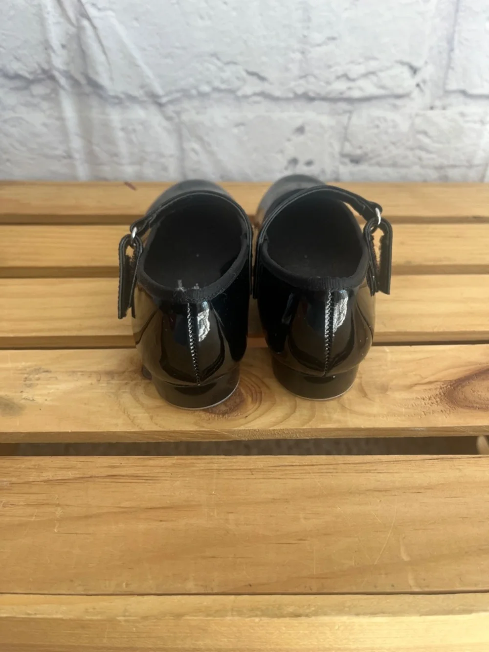 American Ballet Theater little girls black patent tap dance shoes size 9.5